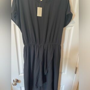 Black short sleeve high low dress.